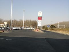 -窦店服务区-停车场