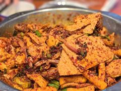 -嘎嘎鸭下巴·爆辣干锅(明教寺店)