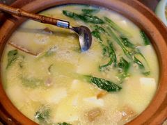 鸭血河蚌豆腐汤-香园茶社·金陵小灶(老门东店)