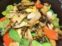 干椒牛肝菌-福照楼汽锅鸡·云南特色菜(万达广场店)