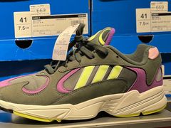 -王府井奥莱临潼小镇(临潼店)