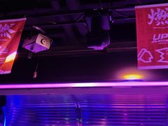 -UP嘻哈酒吧(粉巢店)