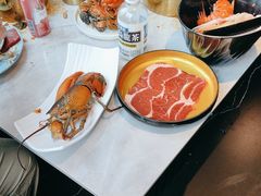 -雍容荟帝王蟹活龙虾展台自助(IFS黑金店)
