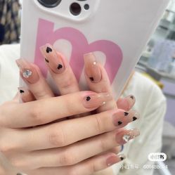 -悦指间美甲美睫