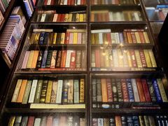 -钟书阁(松江泰晤士小镇店)