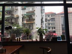 -Be Lived Cafe比例咖啡(摩天轮店)
