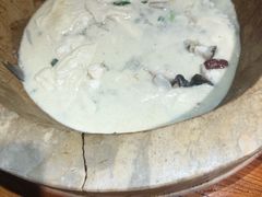 -滇香肴·云南菜蒸汽石锅鱼(云南北路店)