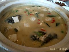 鱼头-五谷屯私房菜·始于2005(中山陵童卫路店)