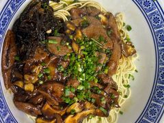 蛤蜊猪肝面-沪西老弄堂面馆(定西路店)