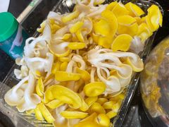 -铁锅炖灶台鱼老三炖鱼馆