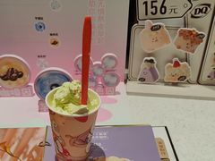 -DQ·蛋糕·冰淇淋(大宁国际商业广场店)
