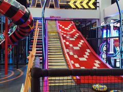 -DEDE APU潮玩运动聚乐部(观音桥店)