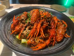 -肥肥虾庄·金牌油焖大虾(首义路店)