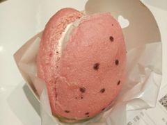 草莓雪宝宝-奈雪的茶(大梅沙8号仓店)