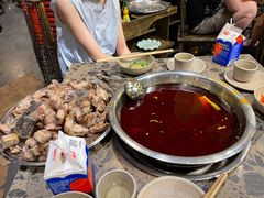 -肖肖酸萝卜鱼火锅(总店)