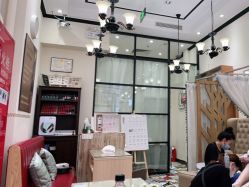 -进巍美甲美睫店