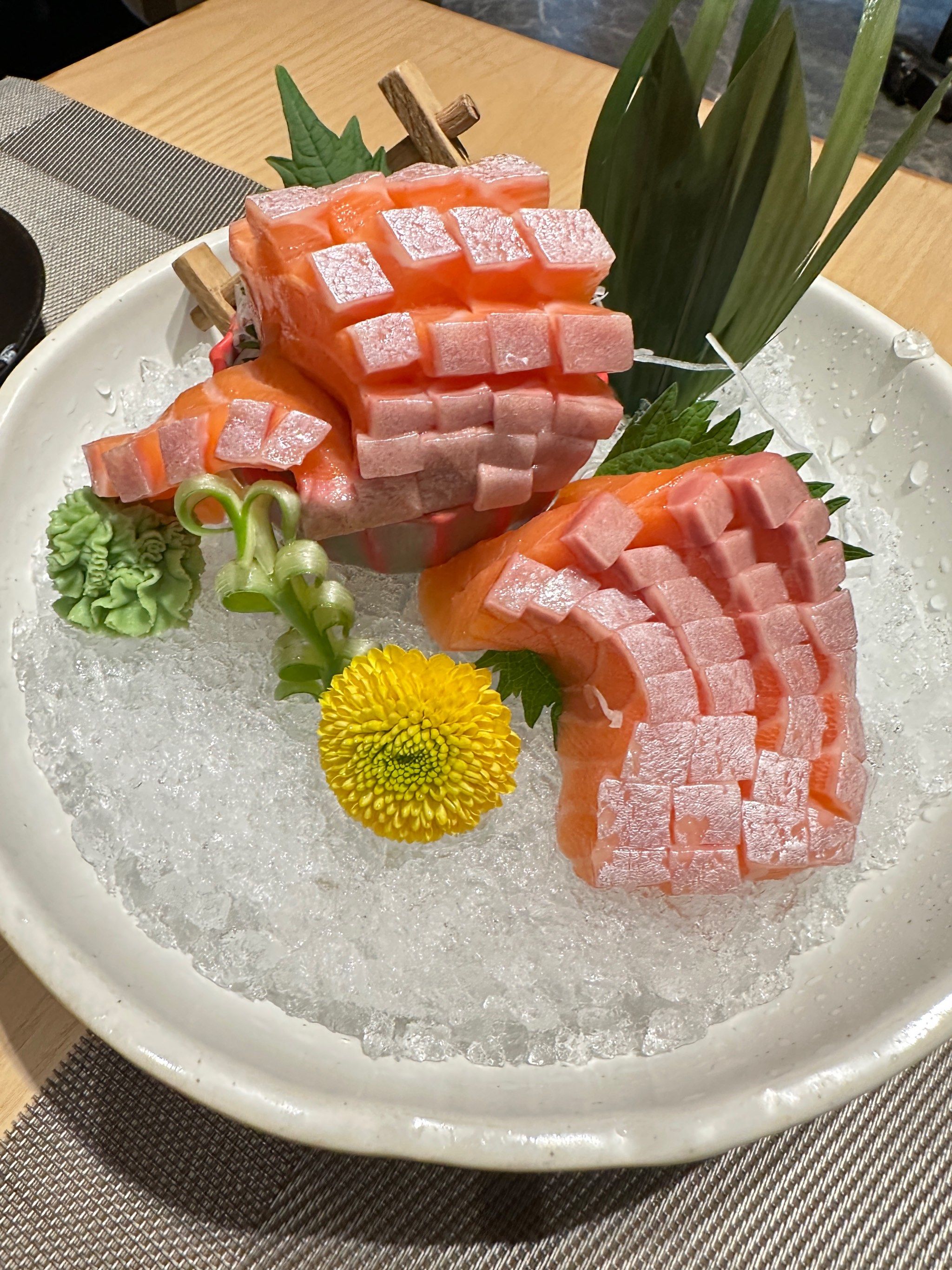 三文鱼腩超鲜嫩