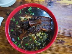 -小龙大肉面馆