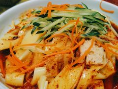 石河子凉皮-巴依兄弟西域美食(机场店)