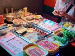 餐具摆设-非烤勿扰自助烤肉海鲜火锅(南城莱蒙店)