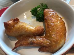 -必胜客(证大大拇指店)