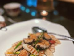 -海派悦庭·海胆烧麦·新融合菜(凯德广场店)