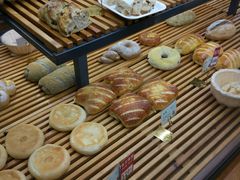 -焙丽拾光(麦凯乐直营店)