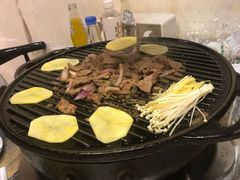 -燚店·铁板鱼蛙·烤肉·烤串(北新桥店)