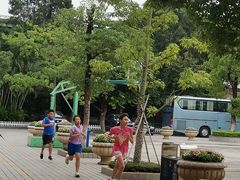 -矿泉游泳场