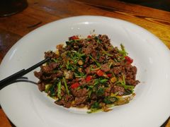 小炒黄牛肉-主子吉湘·湘西土菜(平城街店)