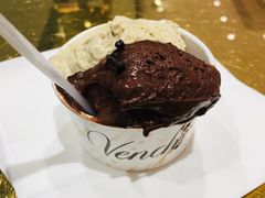 -VENCHI 闻绮(北京国贸商城店)