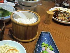 -老滇山寨•云南特色菜•地方菜•民族风情歌舞表演(金碧店)