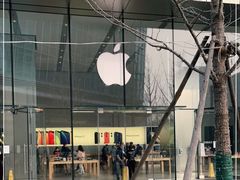 -Apple零售店(华贸购物中心店)