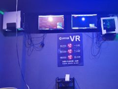 -VR 间客漫·PS电玩·虚拟现实包间游戏电竞(街道口店)