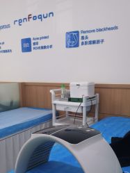 -靓芙泉专研痘痘肌