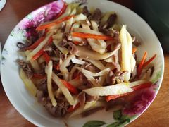 -爱的果实月嫂育婴师(世纪东方店)