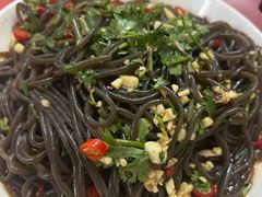 -香猪美食(中心店)