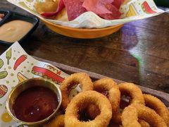 -Famous肥猫墨西哥音乐餐吧(五棵松华熙LIVE店)