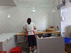 -严氏重油烧麦(民权路店)