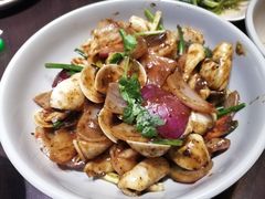 -大头虾越式风味餐厅(光明广场店)