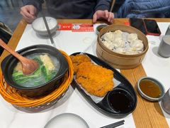 -馋三尺蟹粉小笼(人民广场店)