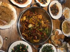 爆辣干锅鸭头-安诚居干锅鸭头(八角店)