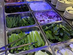 -阪尚皇·原切牛排·烤肉火锅自助(北京路店)