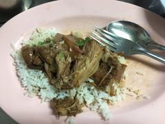 -Kha Mu Charoensang(Silom)