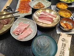 -臻牛烤肉