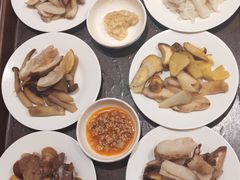 -天宜隆蘑菇宴火锅(石景山旗舰店)