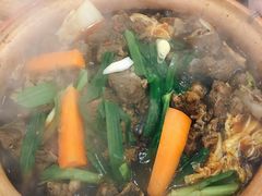 红焖羊腩煲-兄弟龙虾(胜太路总店)