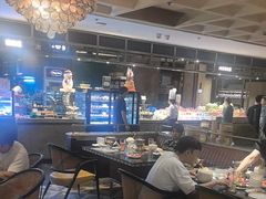 -半岛翡丽海鲜自助餐厅(观风亭店)