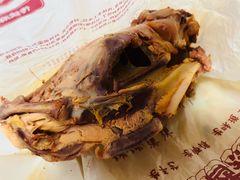 熏酱鸡骨架-聚合鑫东北熏酱熟食麻辣面(长阳店)