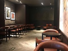 大堂-星巴克臻选(南京金茂览秀城店)